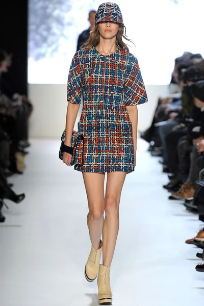 Look 35